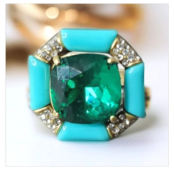 Exquisite Gold Turquoise Enamel Emerald Crystal Chunky Statement Ring - Picture 3 of 5